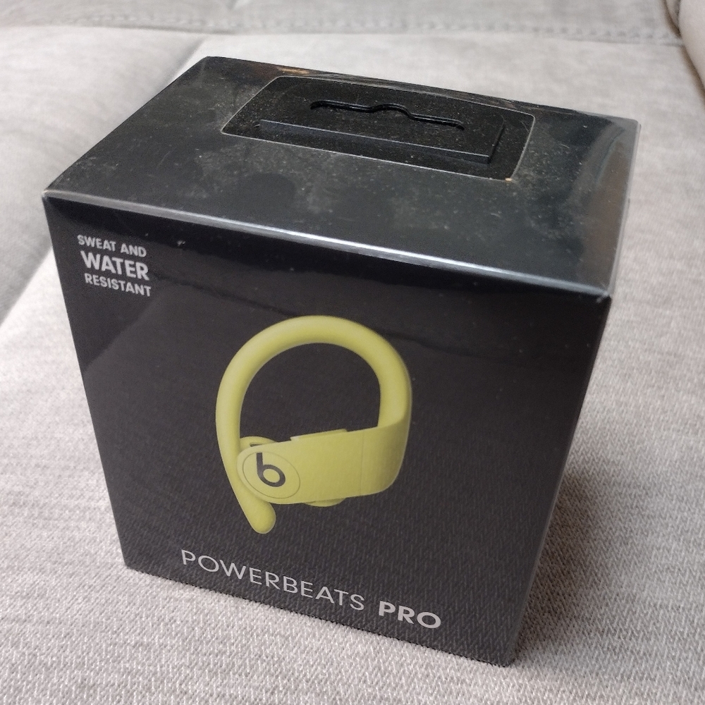 NIB Beats by Dre PowerBeats Pro Wireless Bluetooth Earbuds with Charging Case